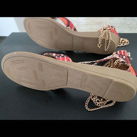 Zigi Soho sandals with multiple gold ankle straps - Picture 3 of 4